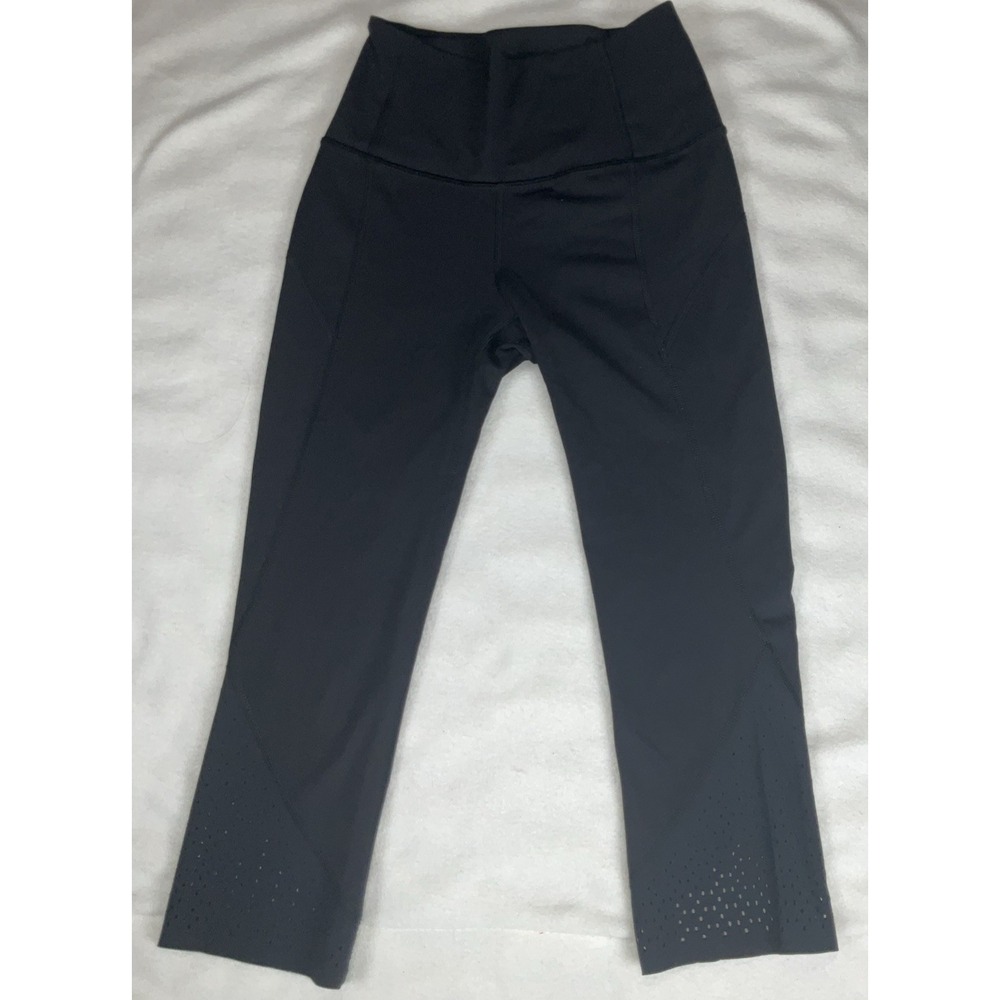 Lululemon Women's Black Crop Leggings Size 4 Perforated High Rise Yoga Pants